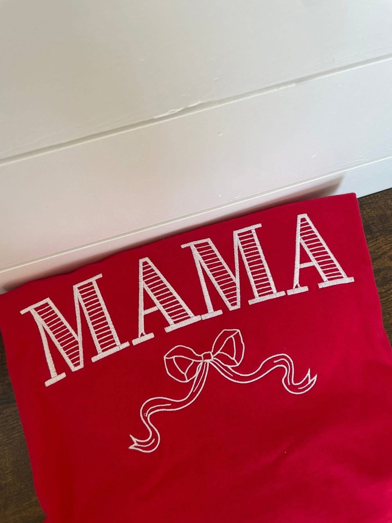 Mama bow embroidered shirt