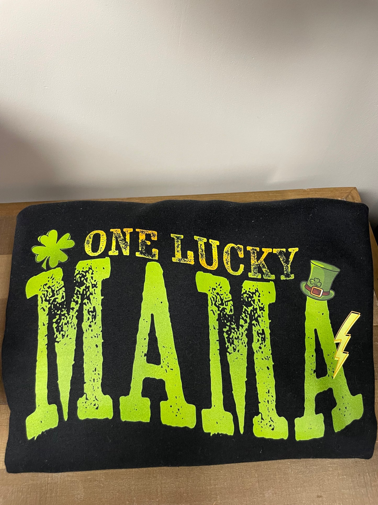 St. Patricks Mama Crewneck XL