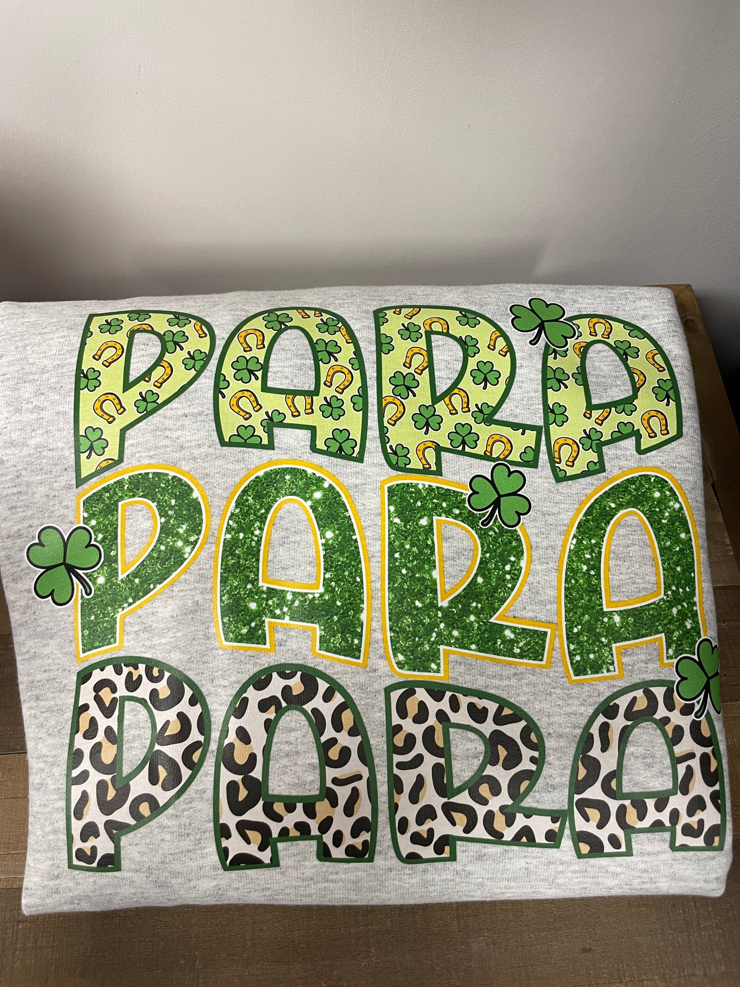 St. Patricks Para Crewneck XL