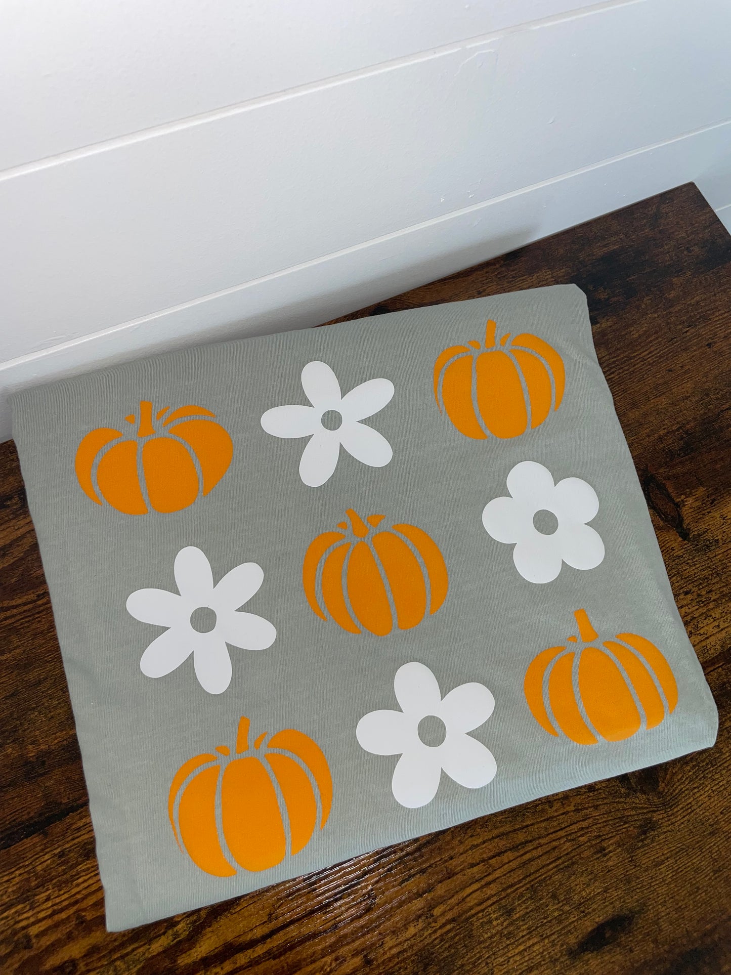 Pumpkin Flower Puff Print Shirt