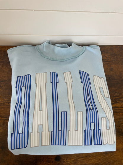 Dallas Oversized Mockneck