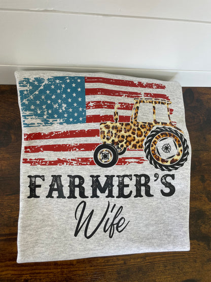 Farmer’s wife crewneck