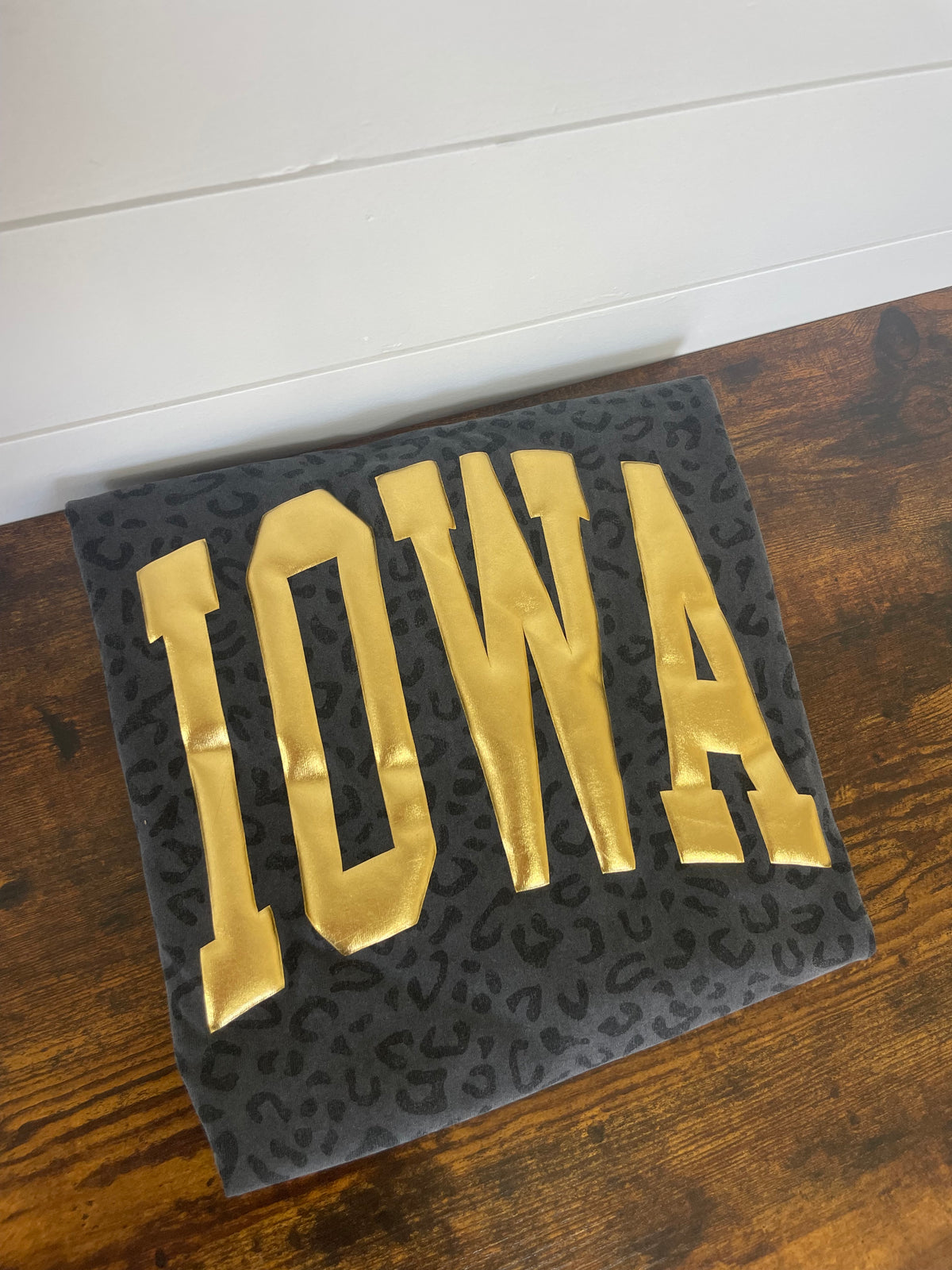 Iowa Black Leopard Puff Shirt